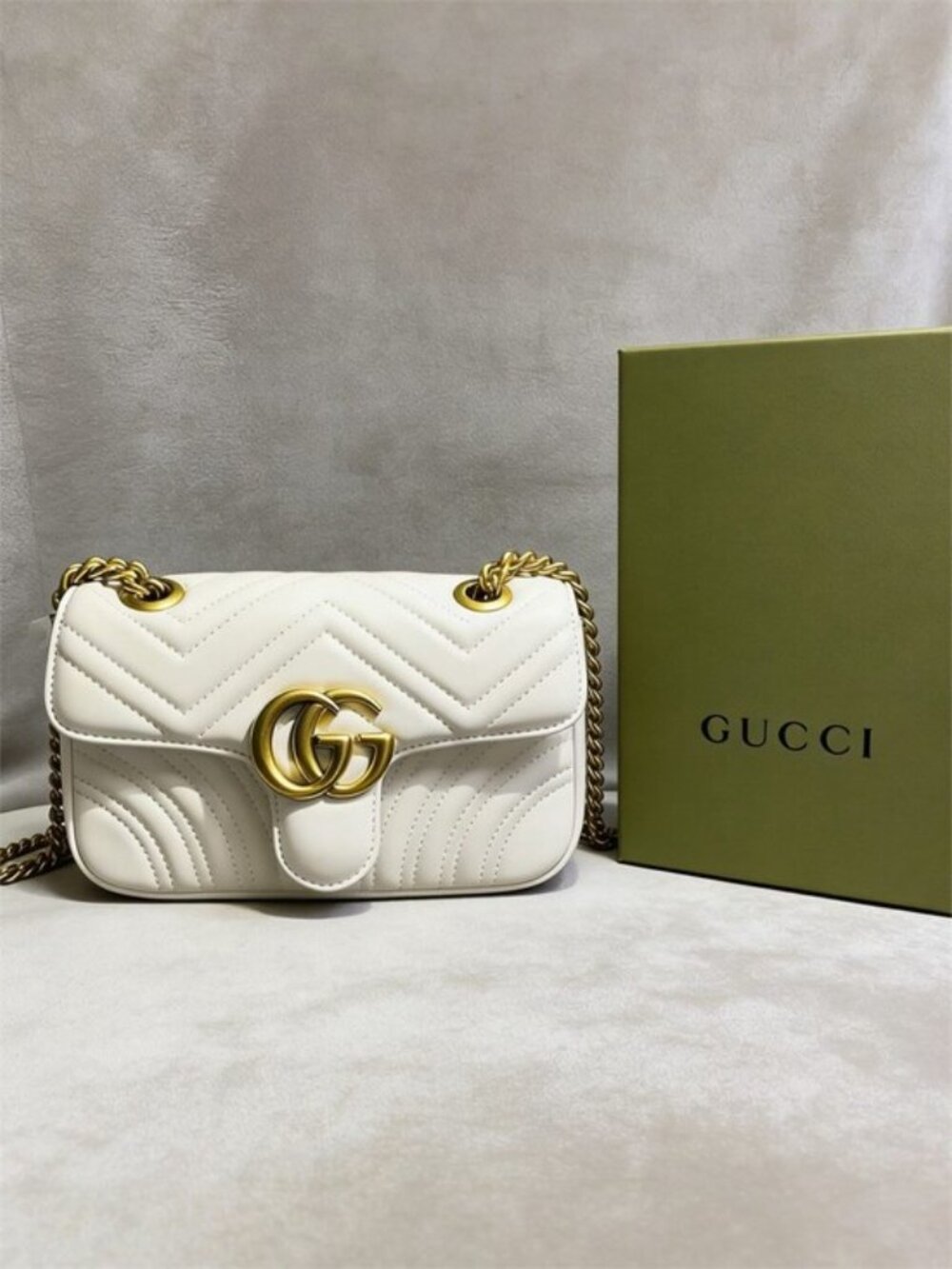 Gucci GG Marmont Small Matelassé Shoulder Bag